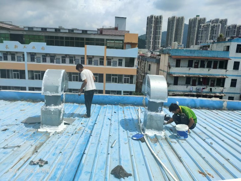 钢城钢结构屋面涂料维修方法